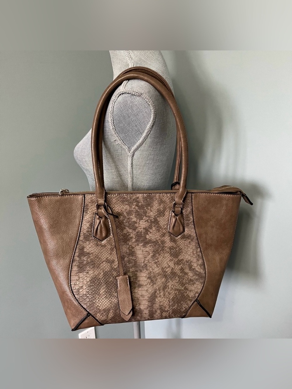 LA DIVA large brown purse Shoulder Bag tote